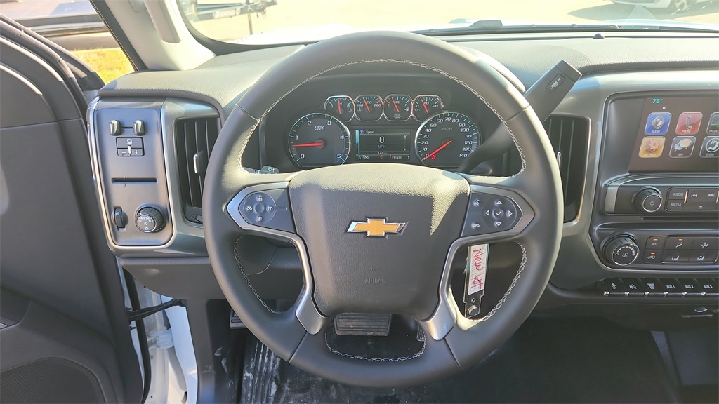 Vehicle image 25 of 63
