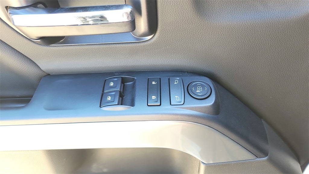 Vehicle image 59 of 63