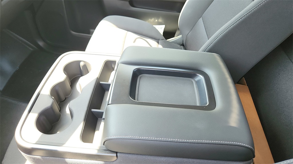 Vehicle image 57 of 63