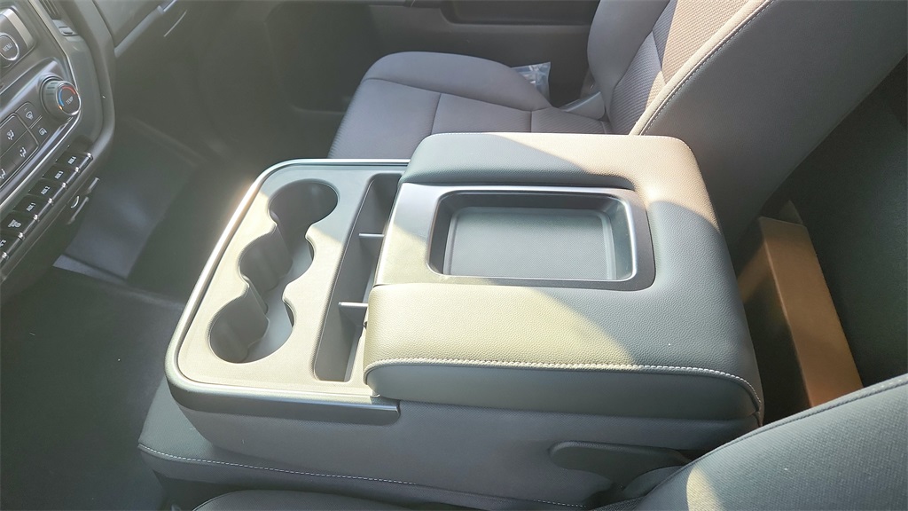 Vehicle image 43 of 63