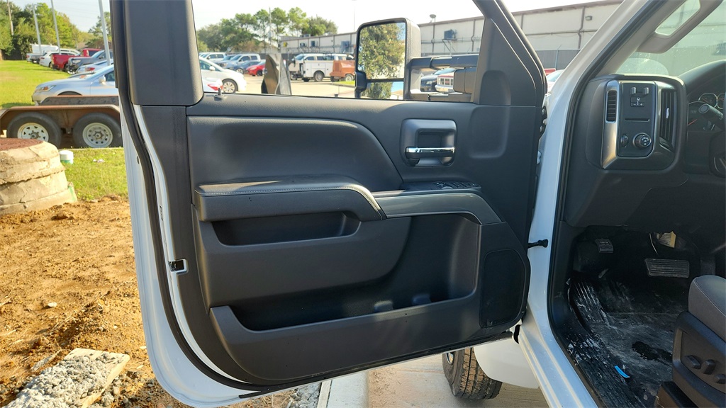 Vehicle image 48 of 63