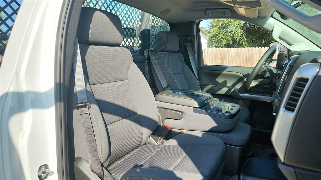Vehicle image 50 of 63