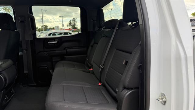 2023 Chevrolet Silverado 1500 Custom Image 14 of 31