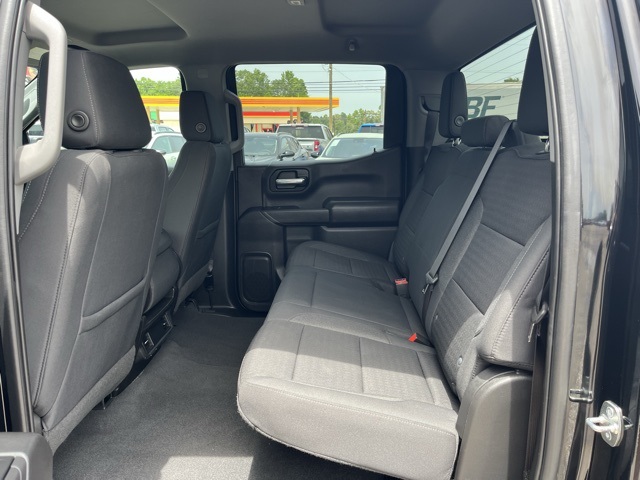 Vehicle image 28 of 30