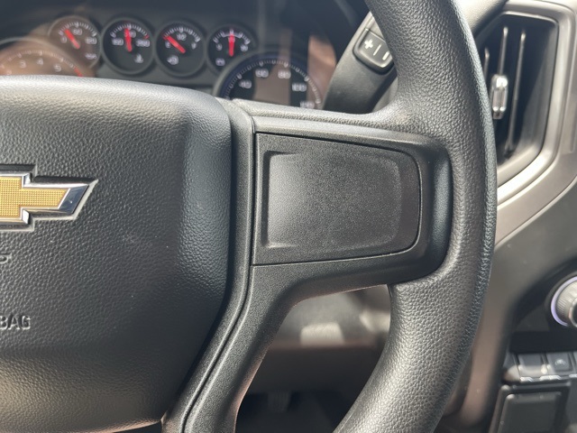 Vehicle image 17 of 30