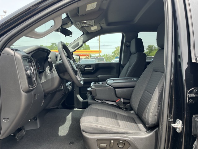 Vehicle image 13 of 30