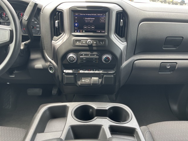 Vehicle image 22 of 30