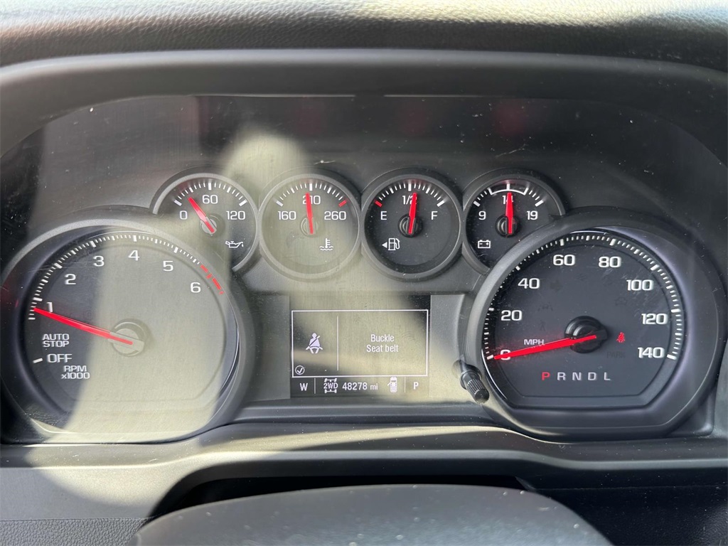 Vehicle image 17 of 30