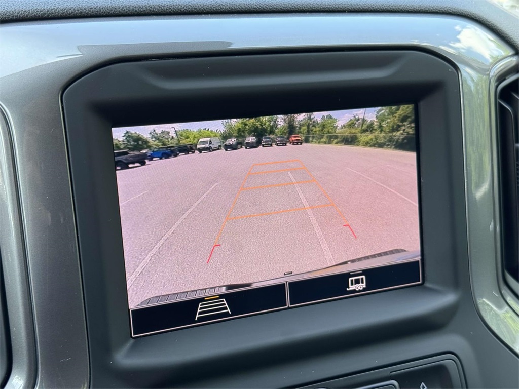 Vehicle image 19 of 30