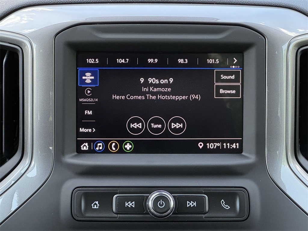 Vehicle image 20 of 30