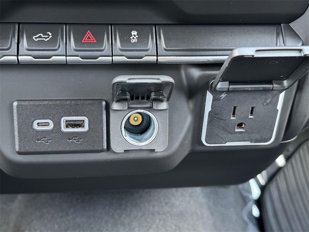 Vehicle image 26 of 30