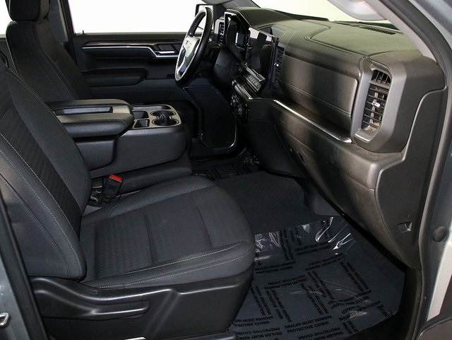 2023 Chevrolet Silverado 1500 LT Image 13 of 35