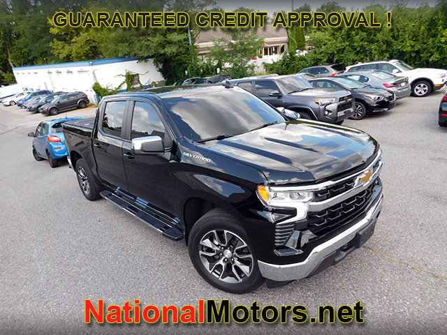 2023 Chevrolet Silverado 1500 LT Image 3 of 23