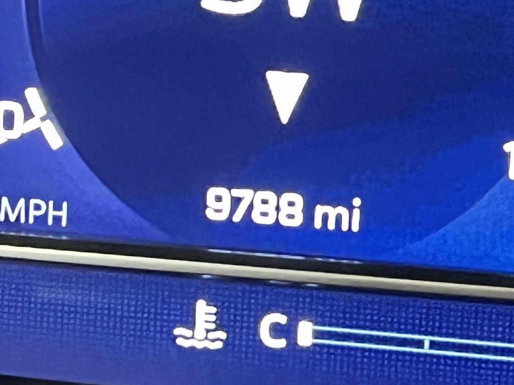 Vehicle image 22 of 33