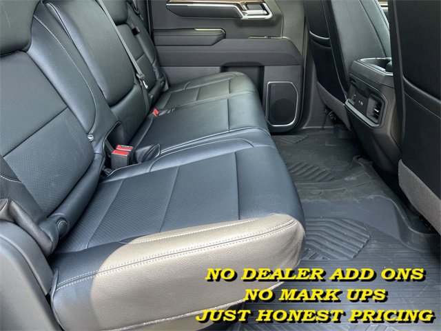 Vehicle image 34 of 68