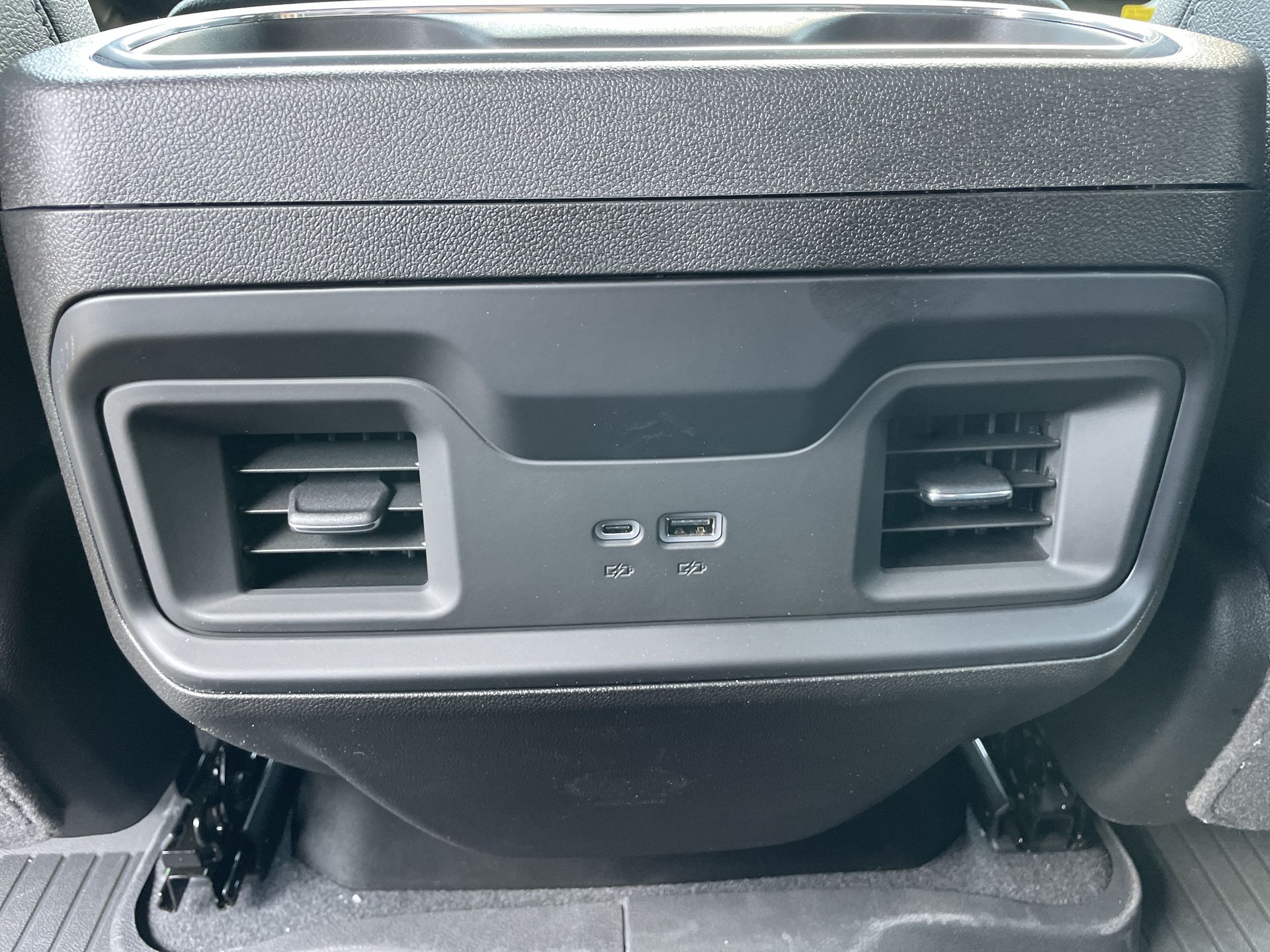 Vehicle image 55 of 68