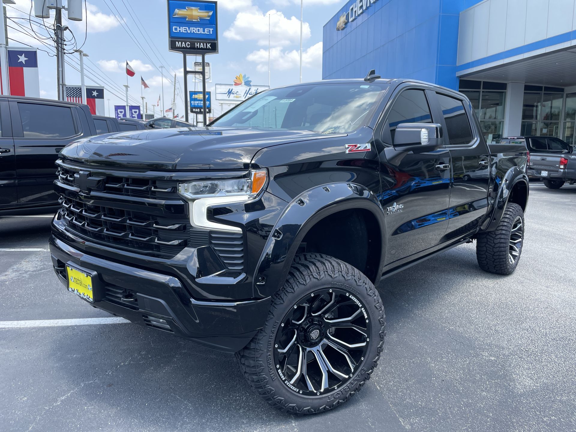 Vehicle image 5 of 68