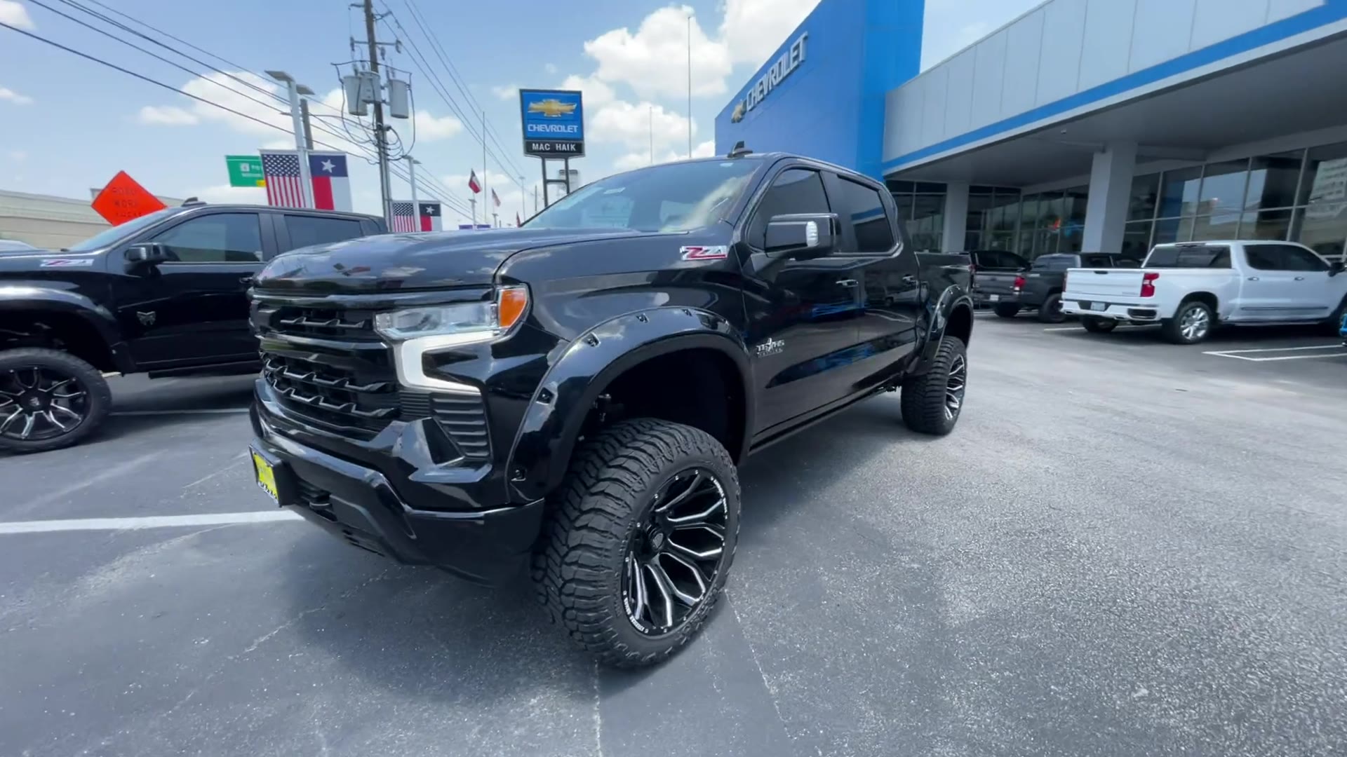 Vehicle image 3 of 68
