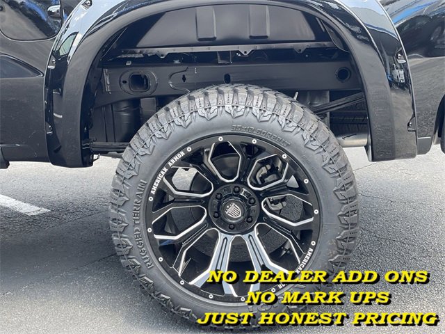 Vehicle image 40 of 68