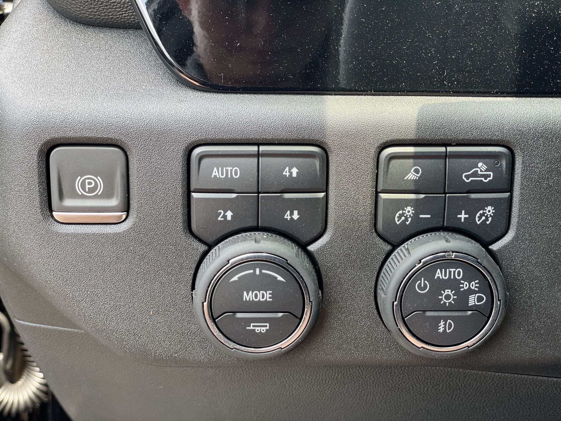 Vehicle image 52 of 68