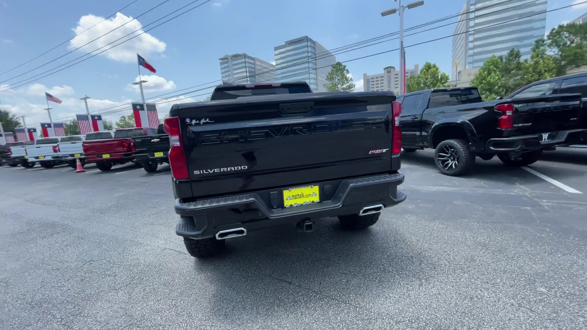 Vehicle image 43 of 68
