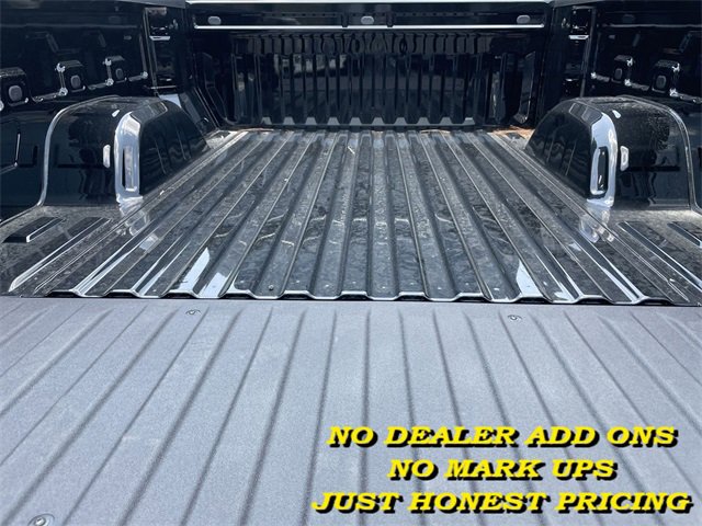 Vehicle image 33 of 68