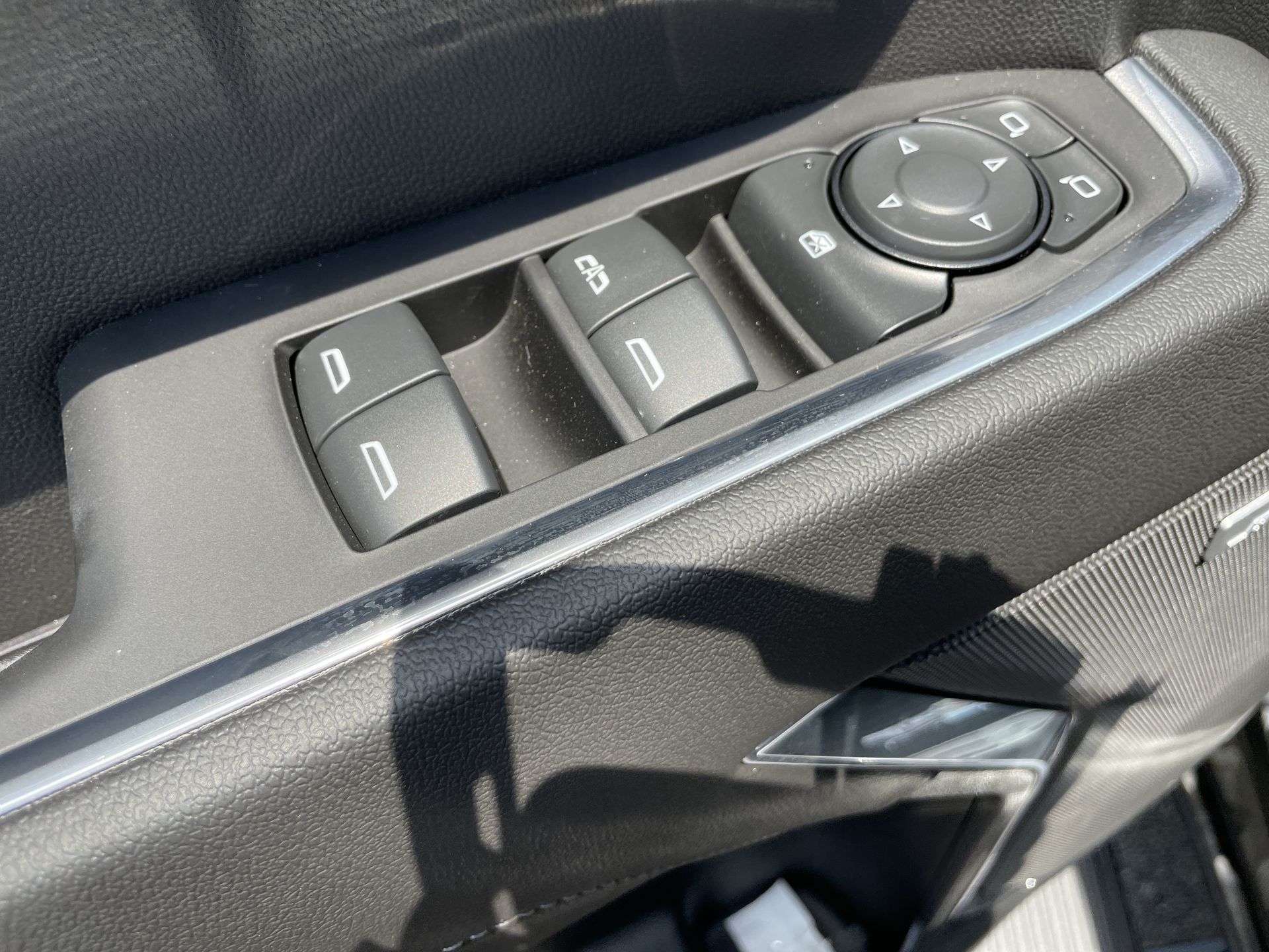 Vehicle image 57 of 68