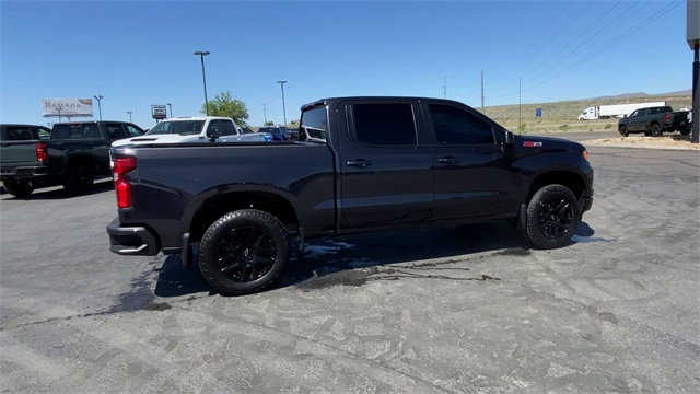 Vehicle image 5 of 23