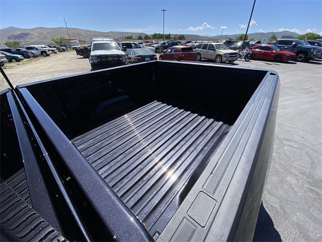 Vehicle image 22 of 23