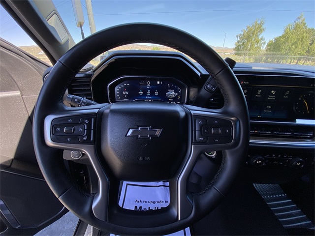 Vehicle image 14 of 23