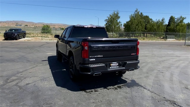 Vehicle image 8 of 23