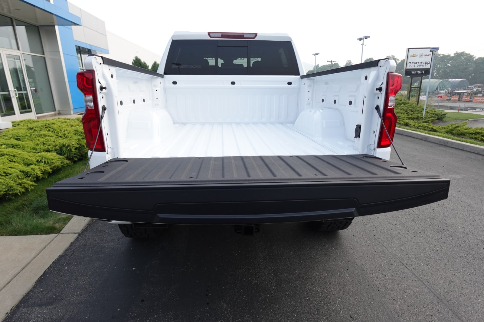 2023 Chevrolet Silverado 1500 RST Image 15 of 45