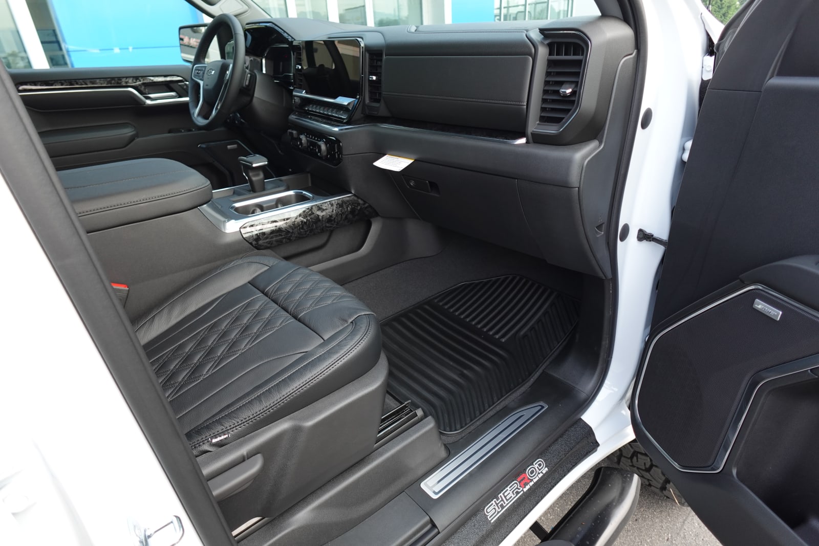 2023 Chevrolet Silverado 1500 RST Image 21 of 45