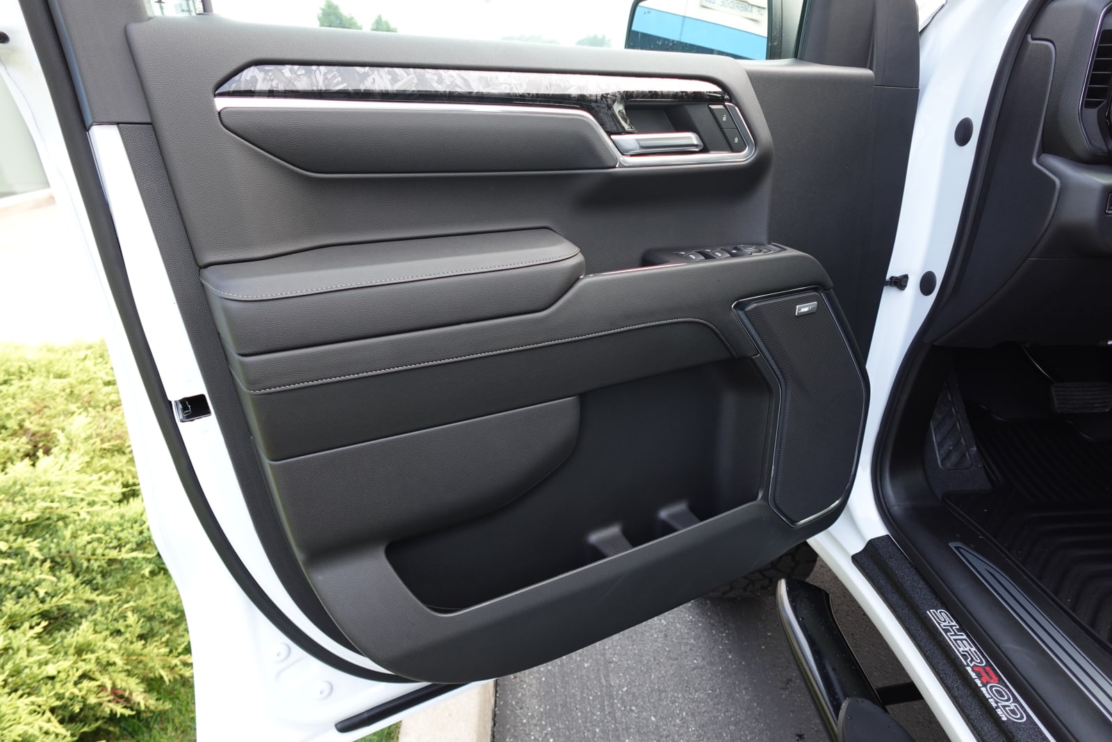 2023 Chevrolet Silverado 1500 RST Image 23 of 45