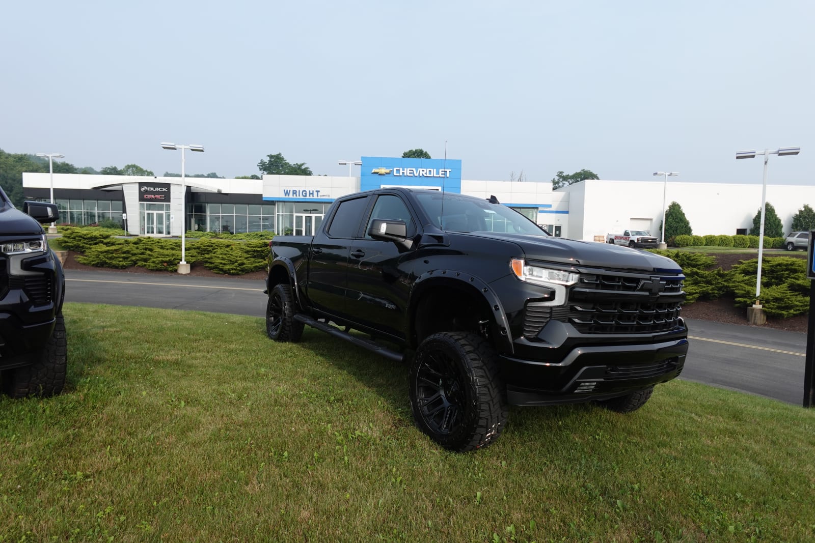 2023 Chevrolet Silverado 1500 RST Image 4 of 47