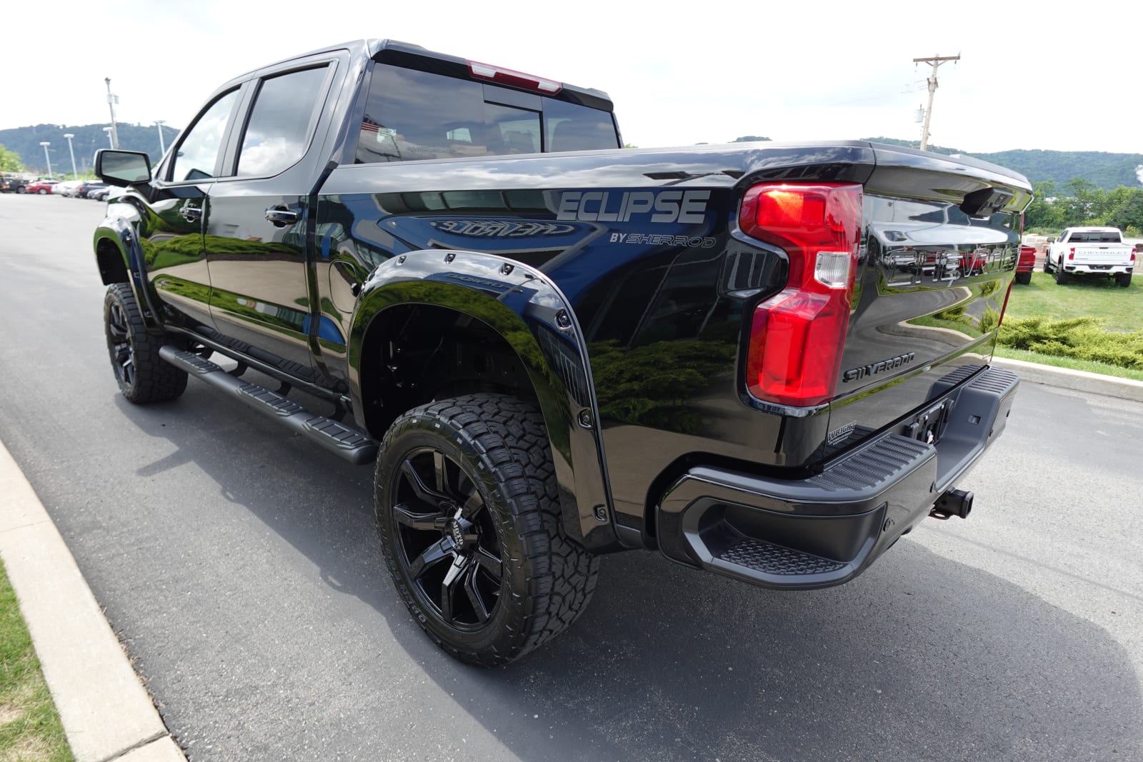 2023 Chevrolet Silverado 1500 RST Image 8 of 47