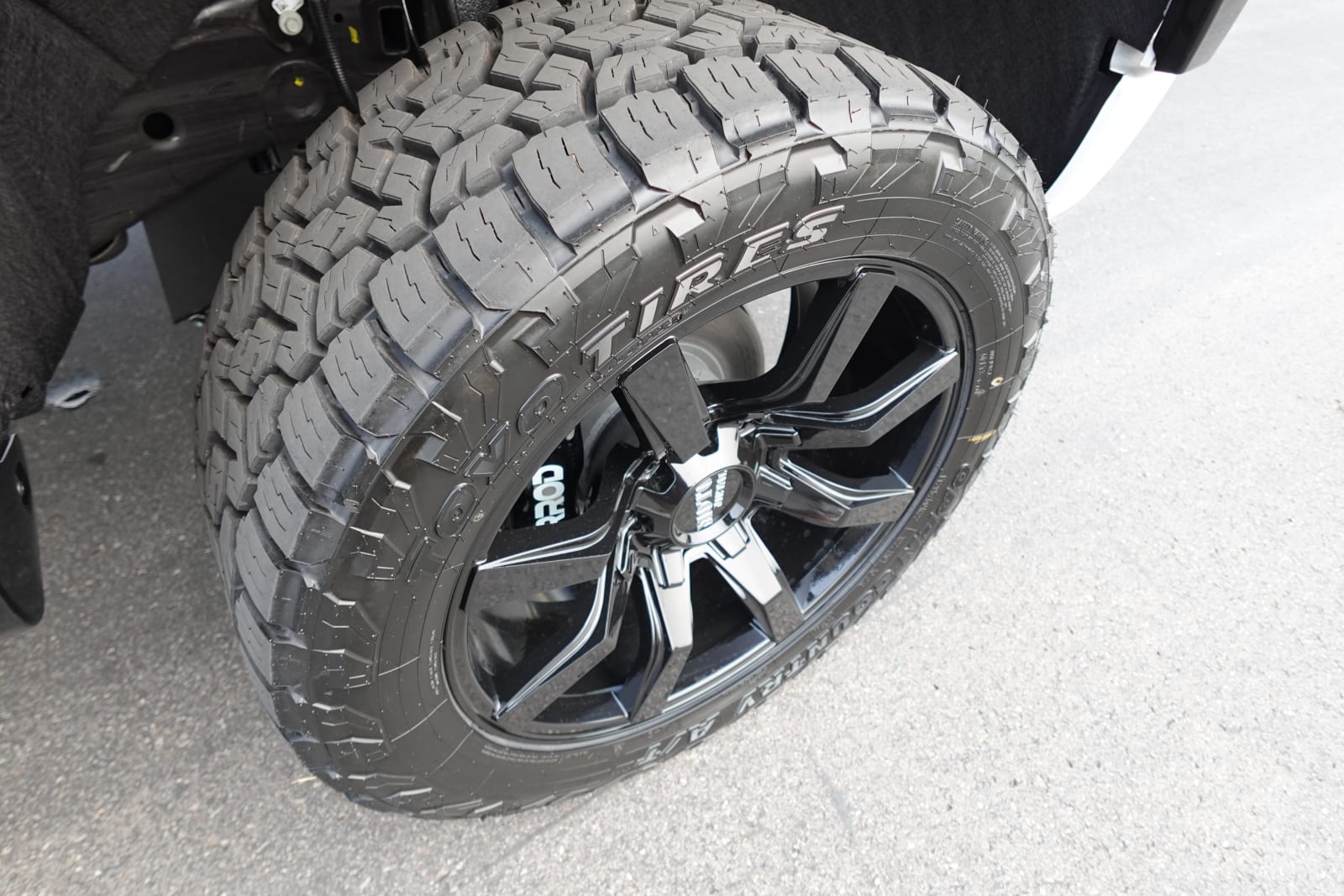 2023 Chevrolet Silverado 1500 RST Image 10 of 47