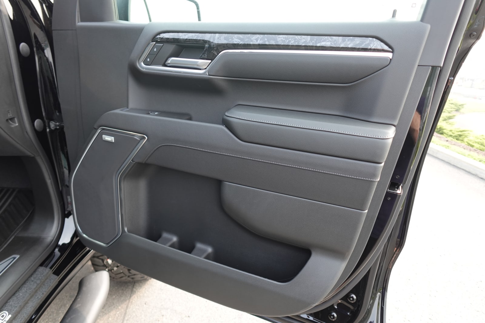 2023 Chevrolet Silverado 1500 RST Image 21 of 47