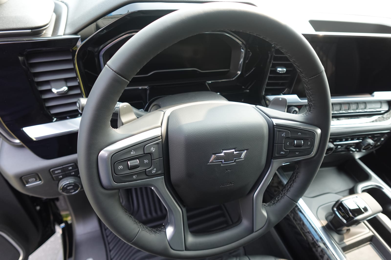 2023 Chevrolet Silverado 1500 RST Image 36 of 47