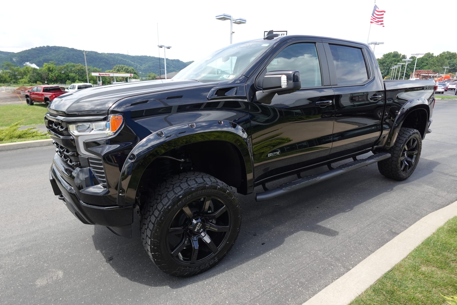 2023 Chevrolet Silverado 1500 RST Image 1 of 47