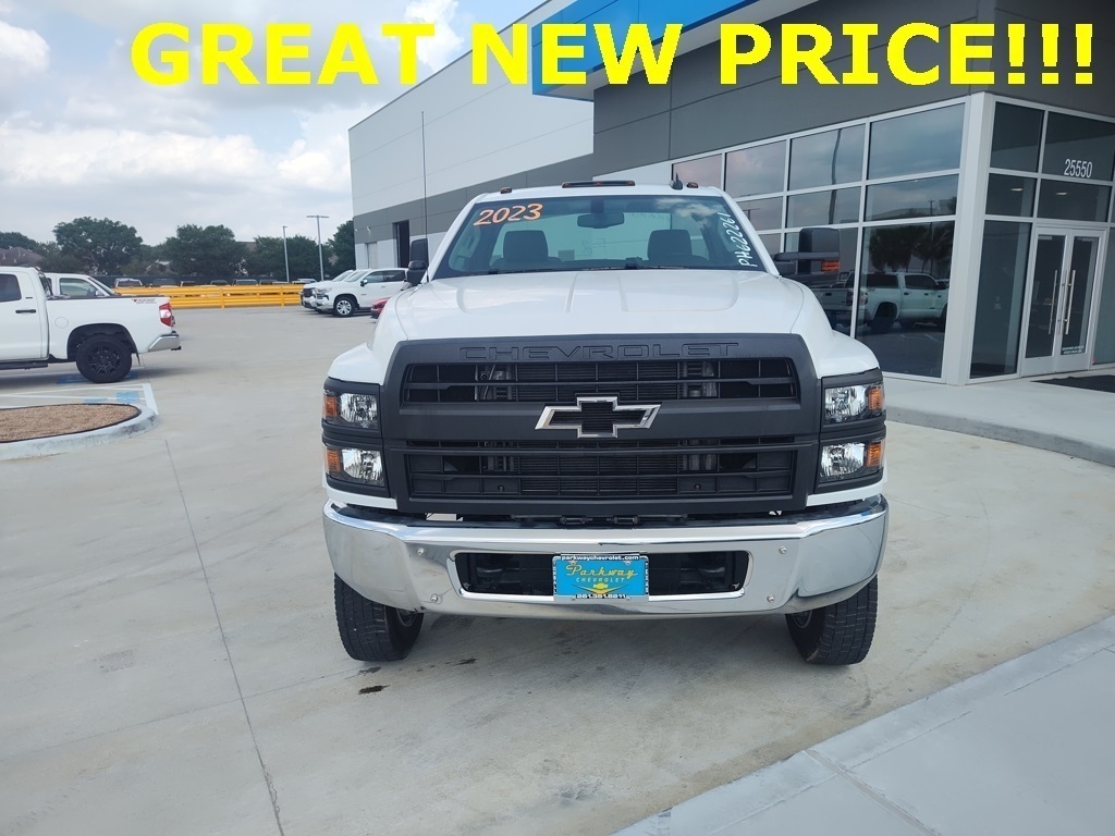 Vehicle image 4 of 21
