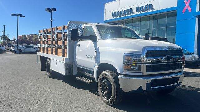 Vehicle image 2 of 34