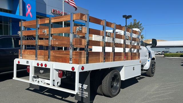 Vehicle image 4 of 34