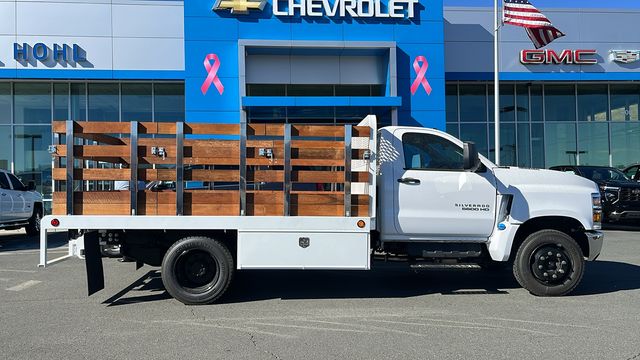 Vehicle image 3 of 34