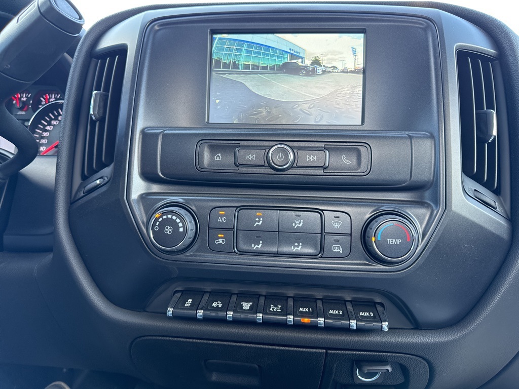 Vehicle image 15 of 15