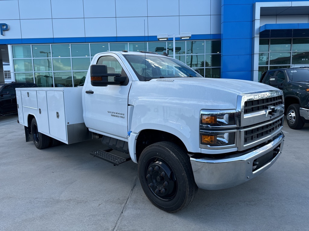 Vehicle image 9 of 15