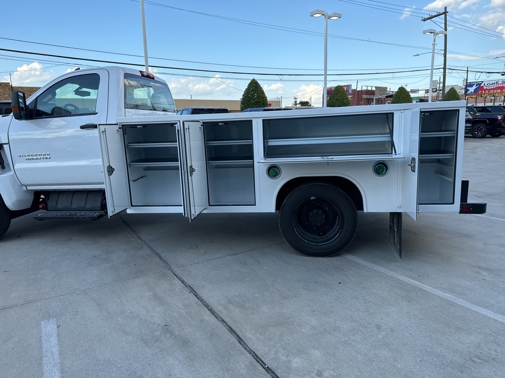 Vehicle image 4 of 15