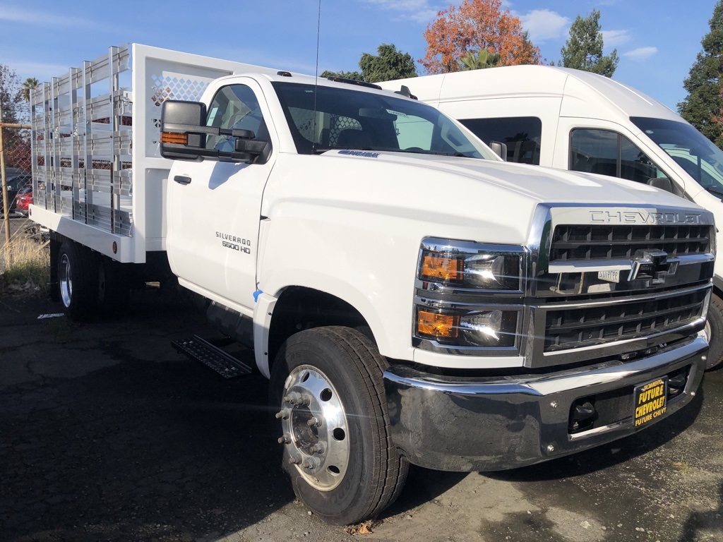 Vehicle image 5 of 18