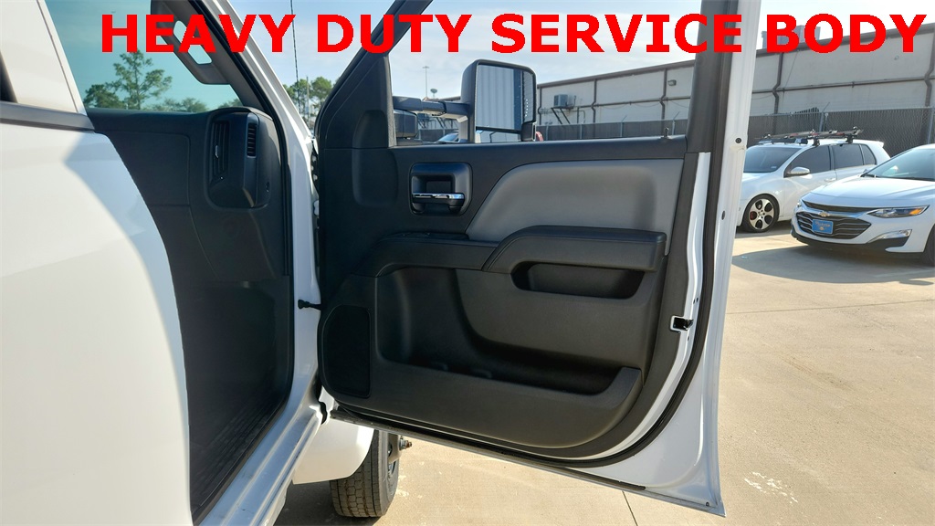 Vehicle image 24 of 27