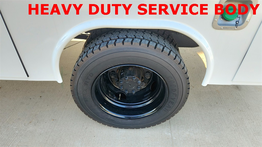 Vehicle image 20 of 27